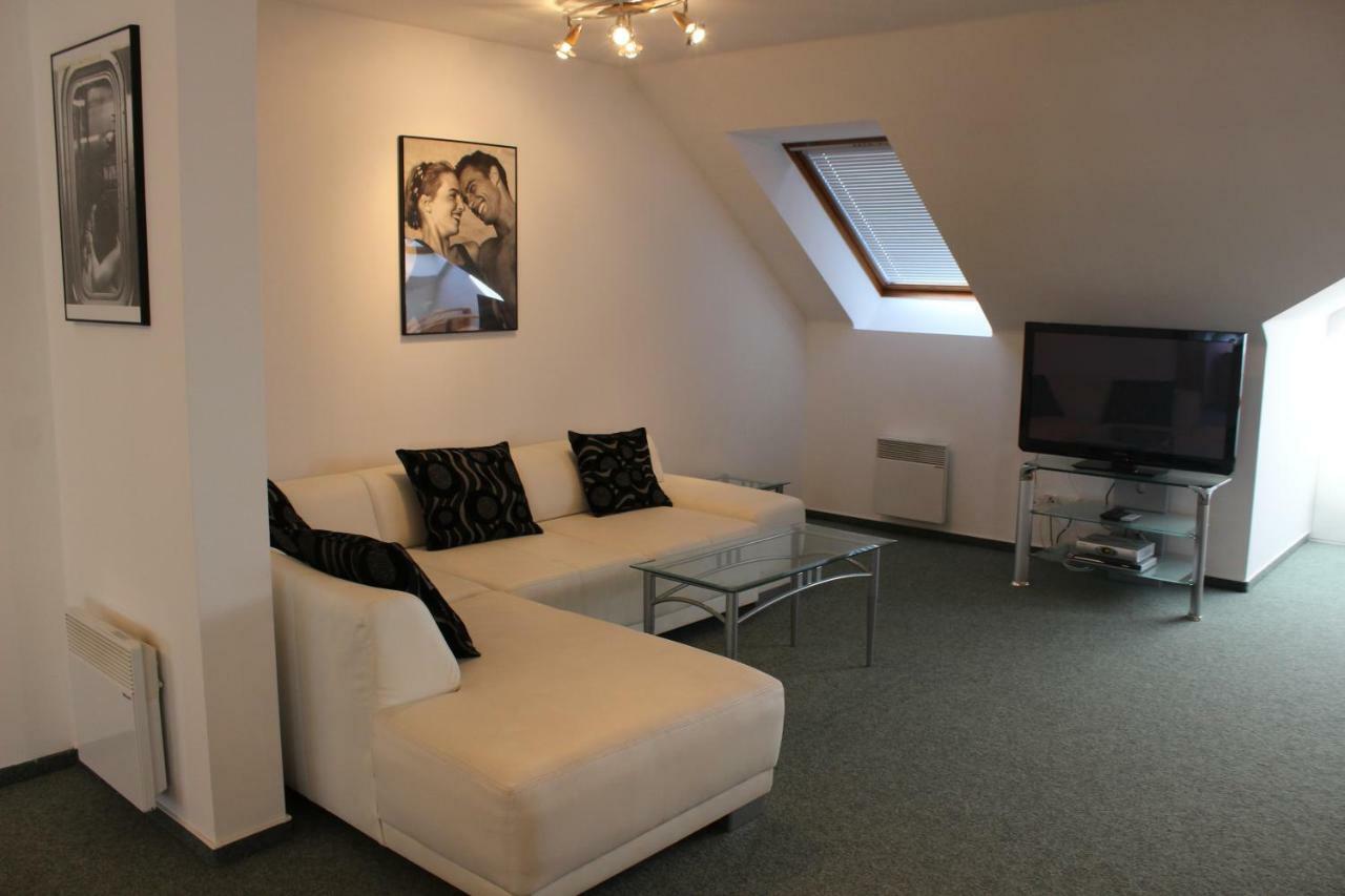 Apartman V Podskali Hluboká nad Vltavou Exterior foto