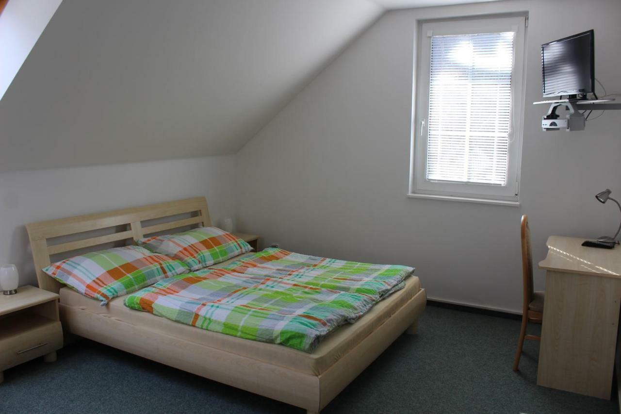 Apartman V Podskali Hluboká nad Vltavou Exterior foto