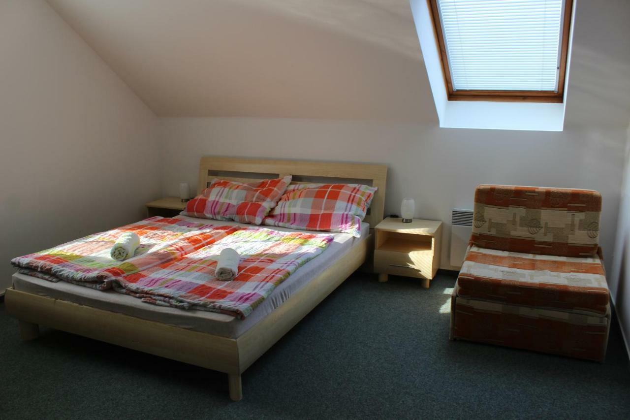 Apartman V Podskali Hluboká nad Vltavou Exterior foto
