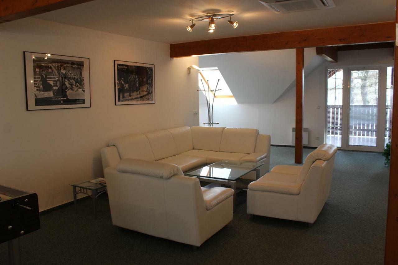 Apartman V Podskali Hluboká nad Vltavou Exterior foto