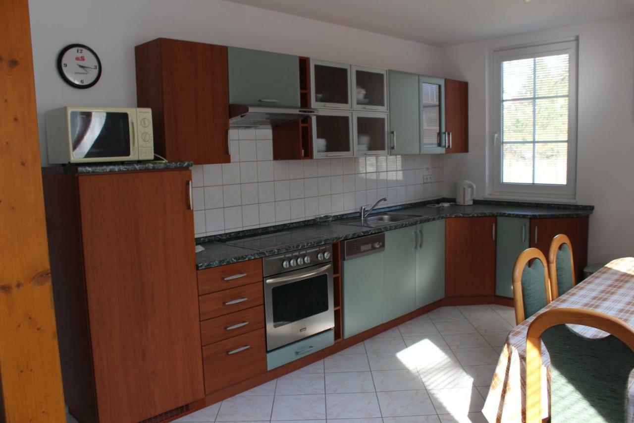 Apartman V Podskali Hluboká nad Vltavou Exterior foto